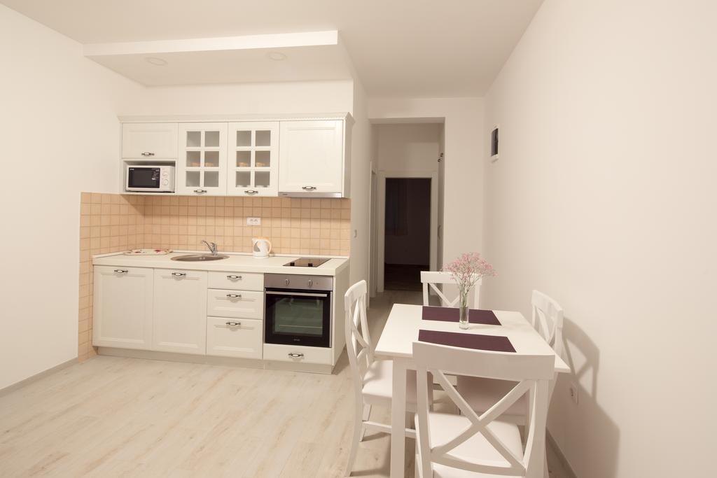 Apartments Raskovic Радановичи Экстерьер фото