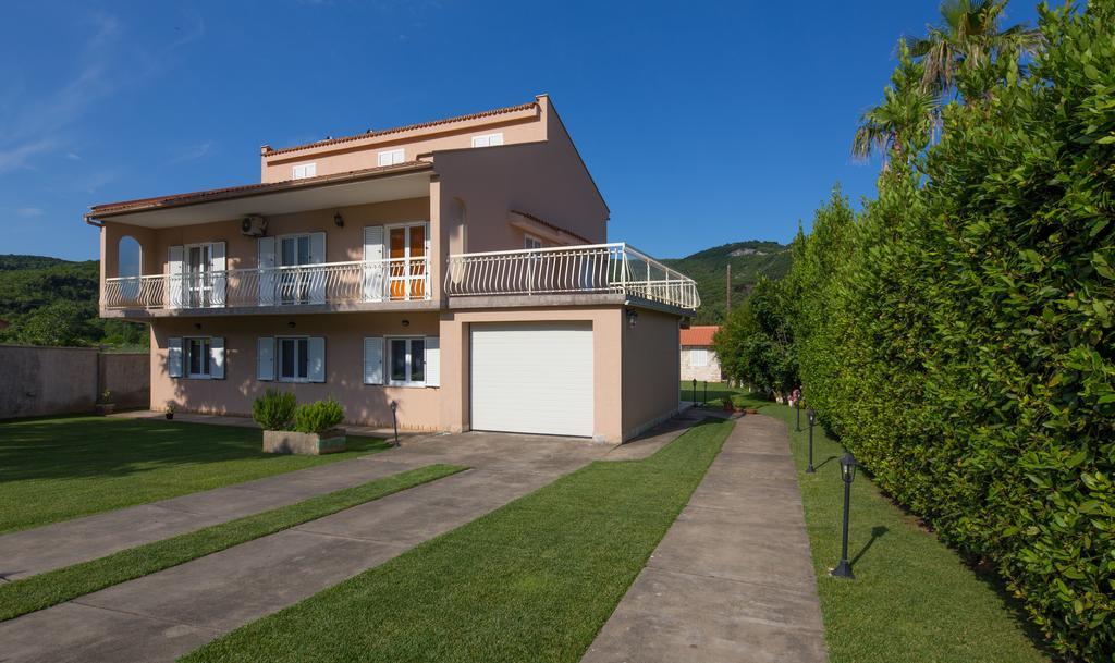 Apartments Raskovic Радановичи Экстерьер фото