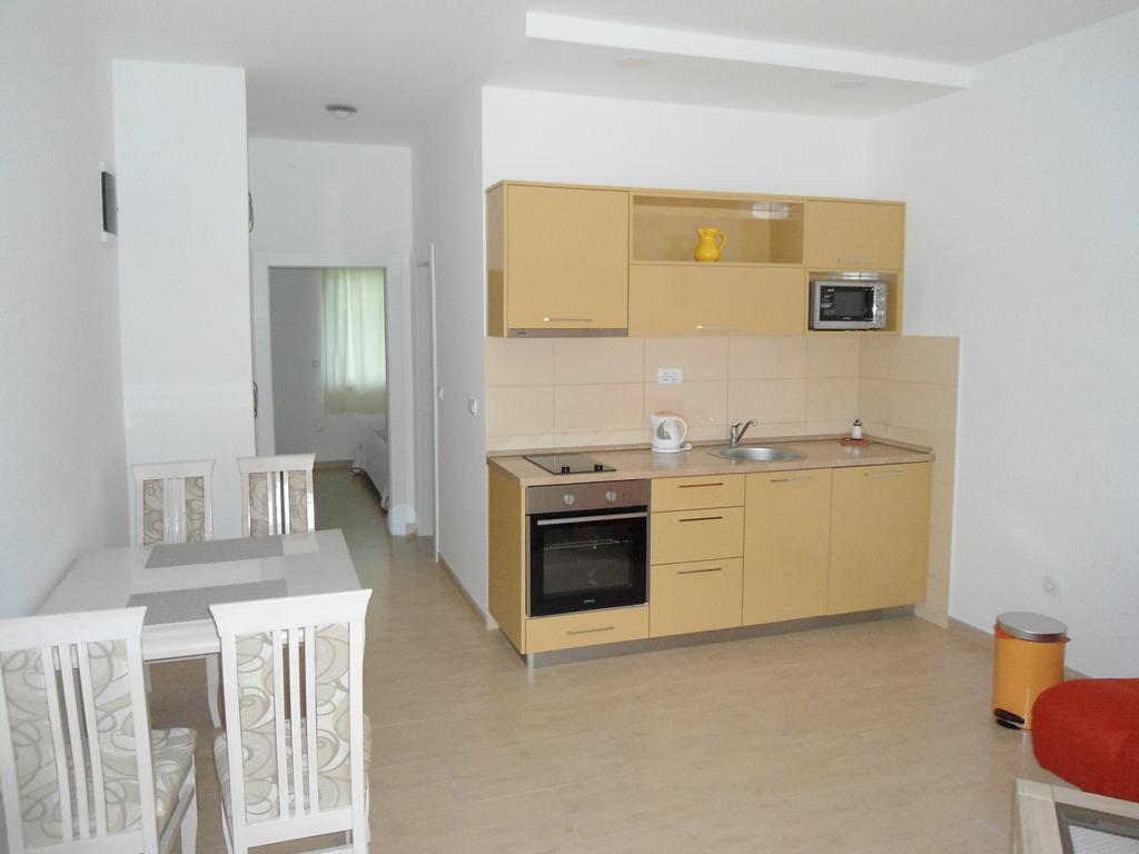Apartments Raskovic Радановичи Экстерьер фото