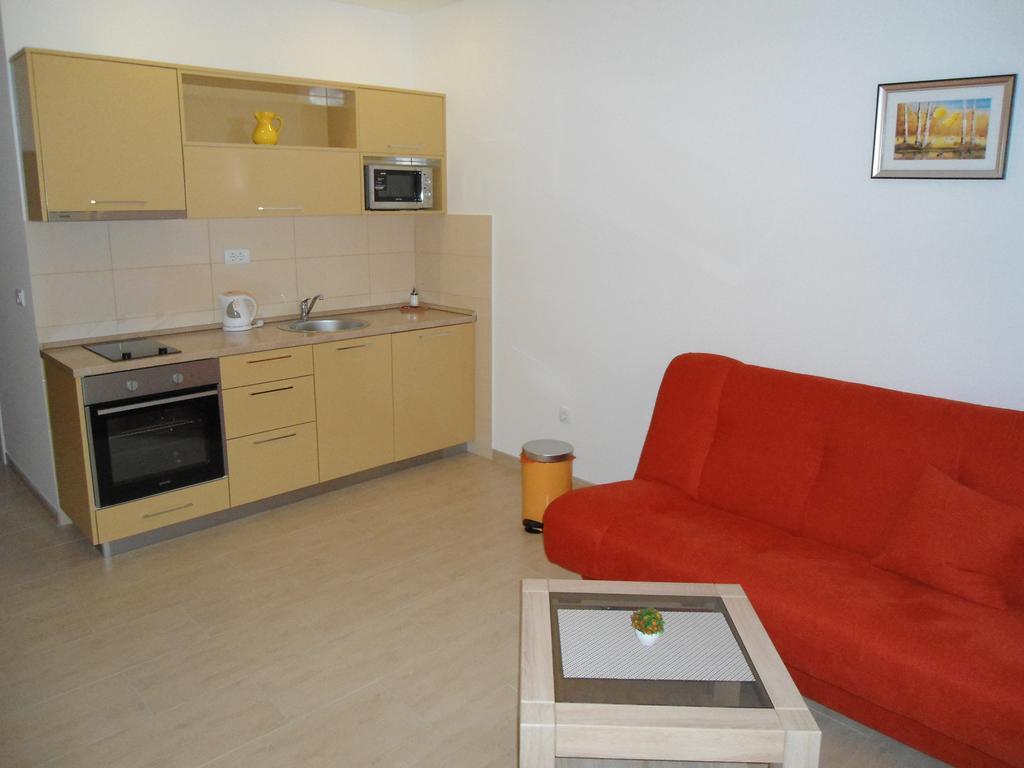 Apartments Raskovic Радановичи Экстерьер фото